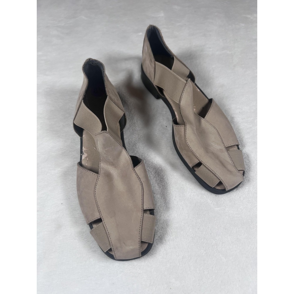 Aerosoles Sandals Womens Size 8.5 Beige Leather Slip On Comfort Low Heel Shoes